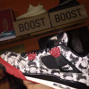 Jordan 4 “tattoo” Like New